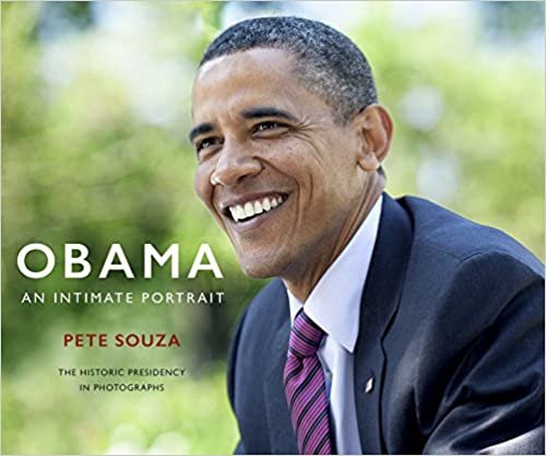 ダウンロード  Obama: An Intimate Portrait: The Historic Presidency in Photographs 本