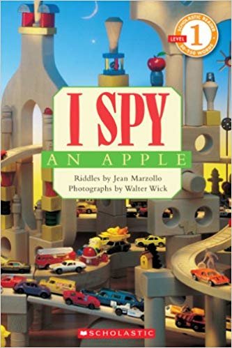 Scholastic Reader Level 1: I Spy an Apple indir