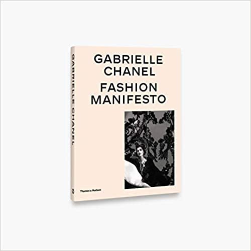 ダウンロード  Gabrielle Chanel: Fashion Manifesto 本