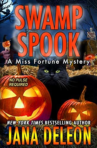Swamp Spook (A Miss Fortune Mystery Book 13) (English Edition)