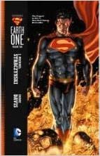  بدون تسجيل ليقرأ Superman: Earth One