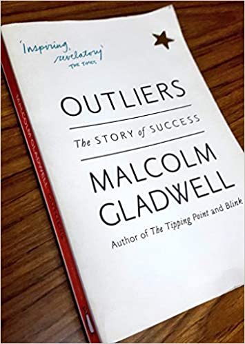  بدون تسجيل ليقرأ Outliers: The Story of Success by Malcolm Gladwell - Paperback