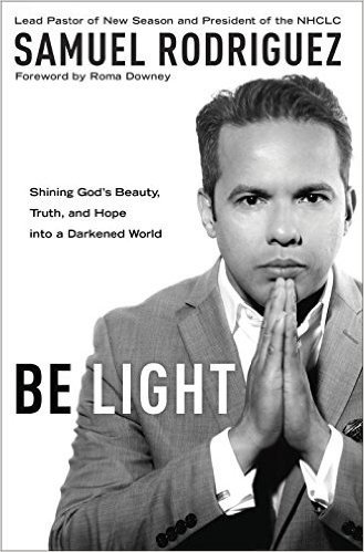 Be Light: Shining God's Beauty, Truth, and Hope Into a Darkened World