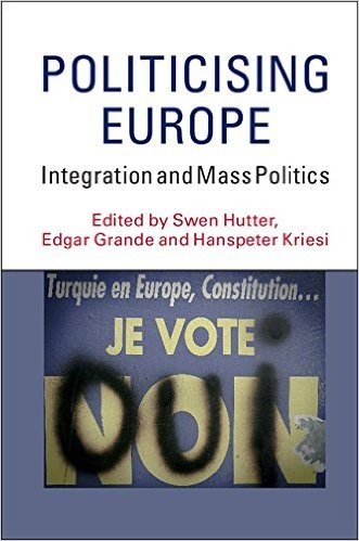Politicising Europe: Integration and Mass Politics baixar
