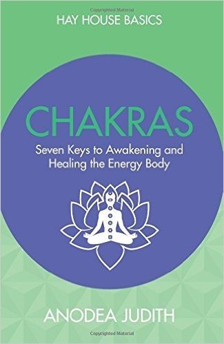 Chakras: Seven Keys to Awakening and Healing the Energy Body baixar