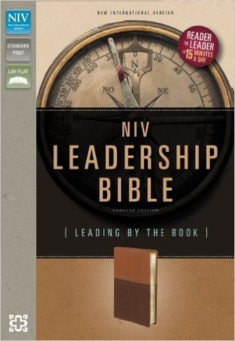 NIV Leadership Bible: Leading by the Book