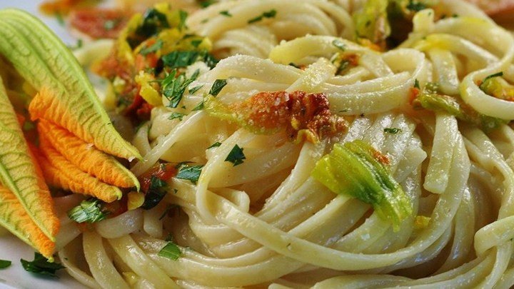 Pasta Ai Fiori Di Zucca (Pasta With Zucchini Blossoms) download