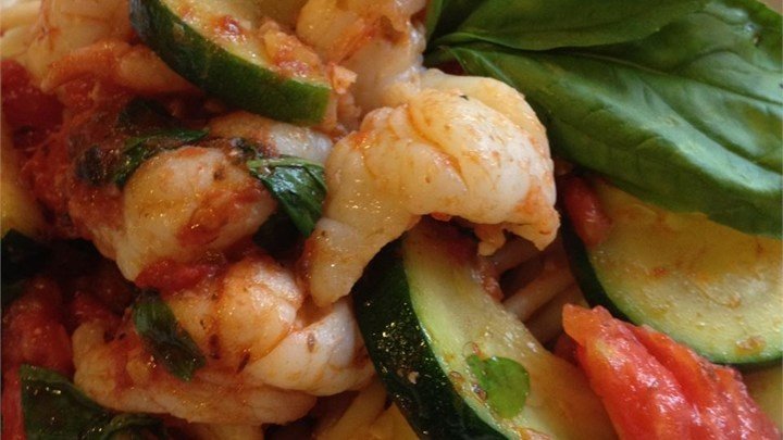 Bucatini Pasta with Shrimp and Anchovies download