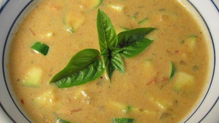 Roasted Garden Tomato Basil Soup download